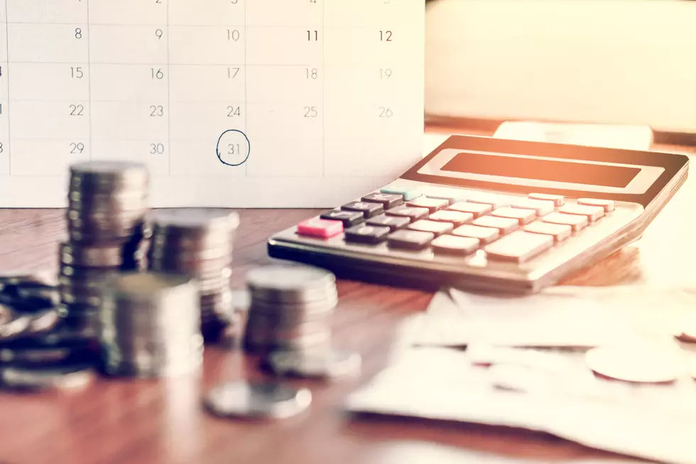 Tax Refunds Slightly More This Year, IRS Says